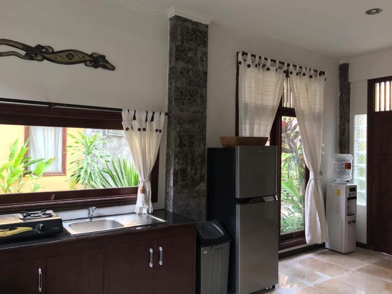 Kuta Holiday Villas Bagian luar foto