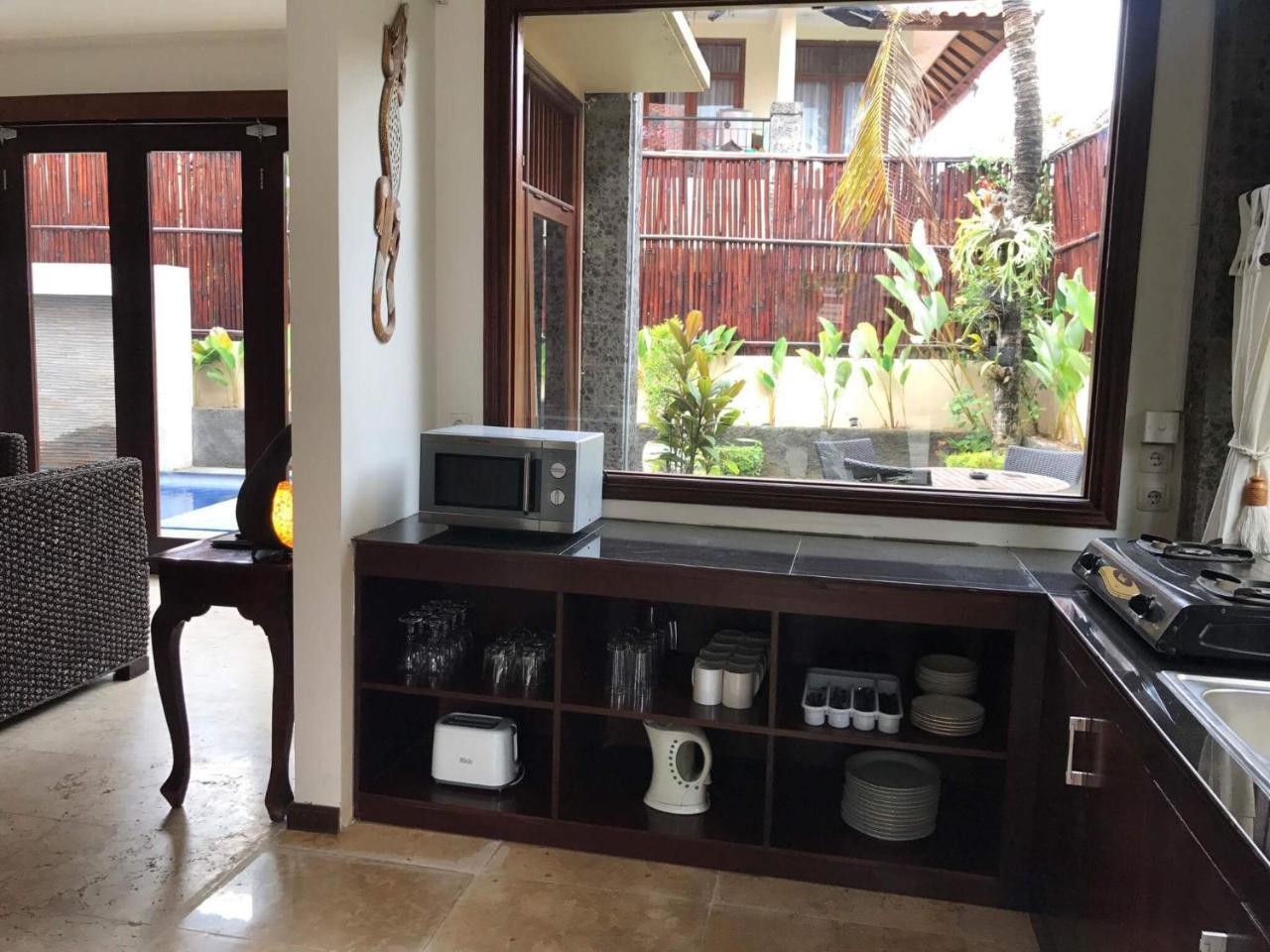 Kuta Holiday Villas Bagian luar foto