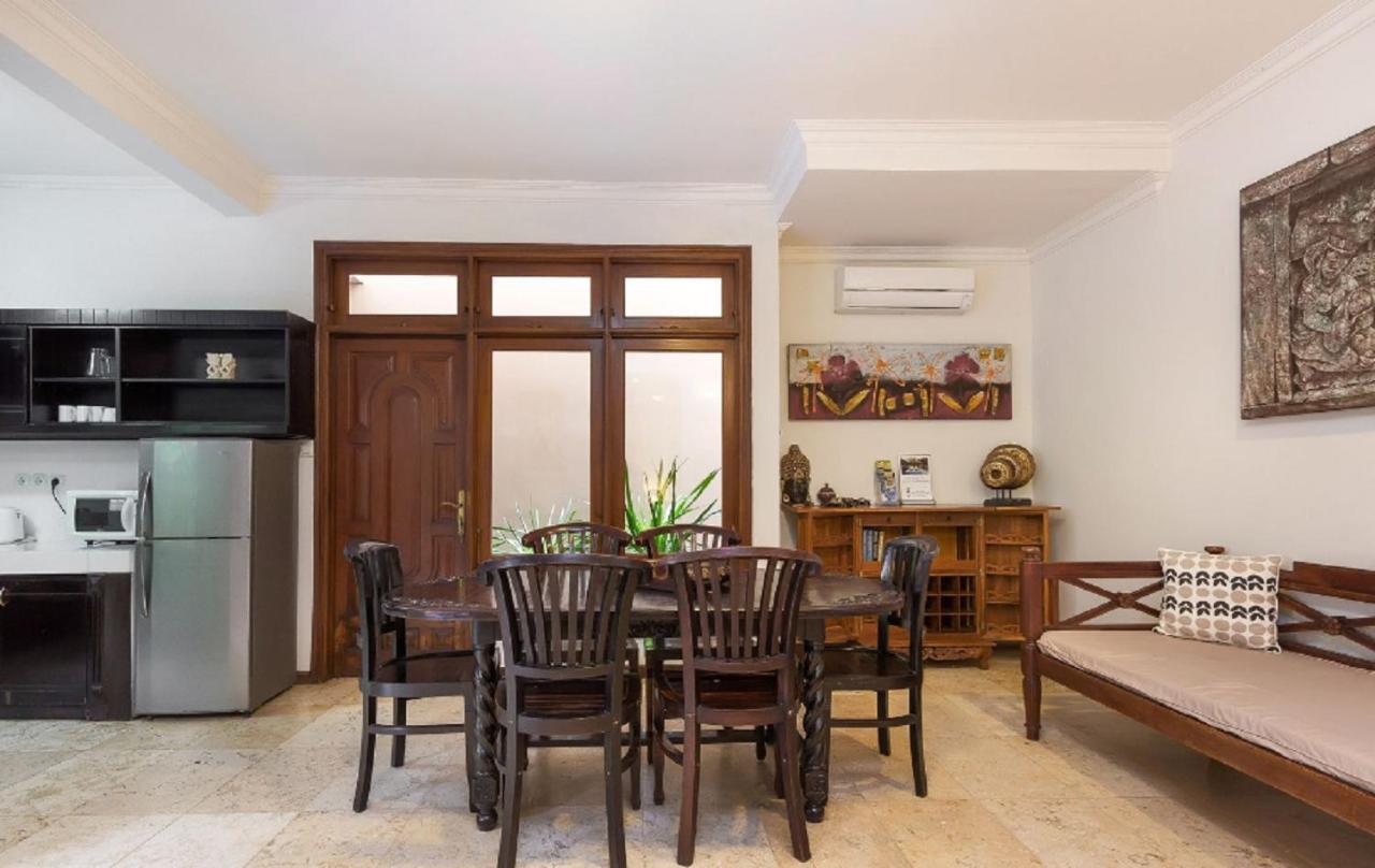 Kuta Holiday Villas Bagian luar foto
