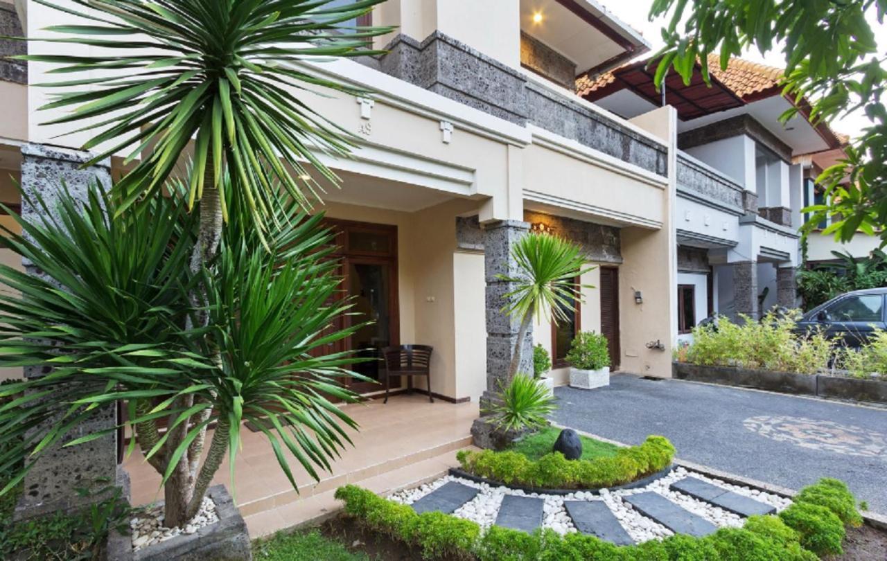 Kuta Holiday Villas Bagian luar foto